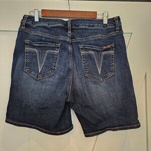 SEVEN For All Mankind Weekend Denim Embroidered Bermuda Shorts Size 10 high rise